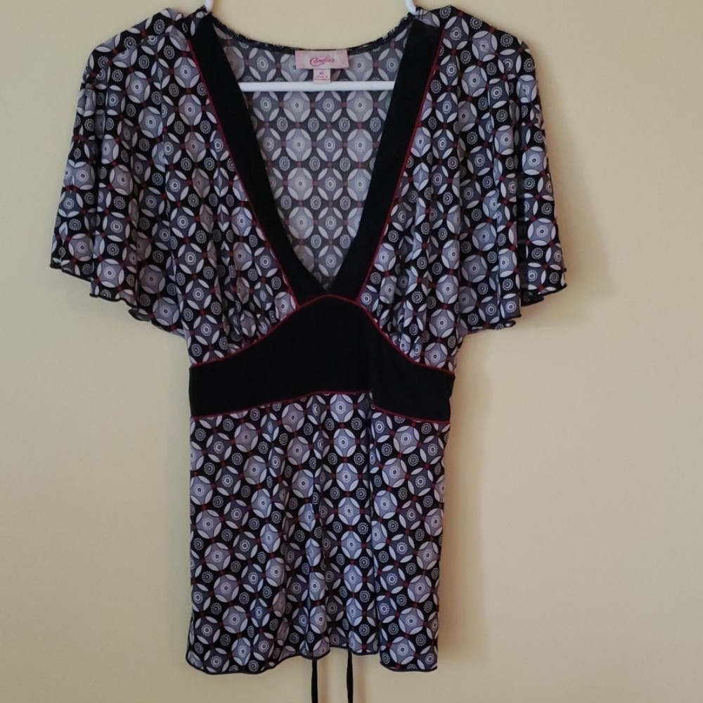 Super cute Candies top